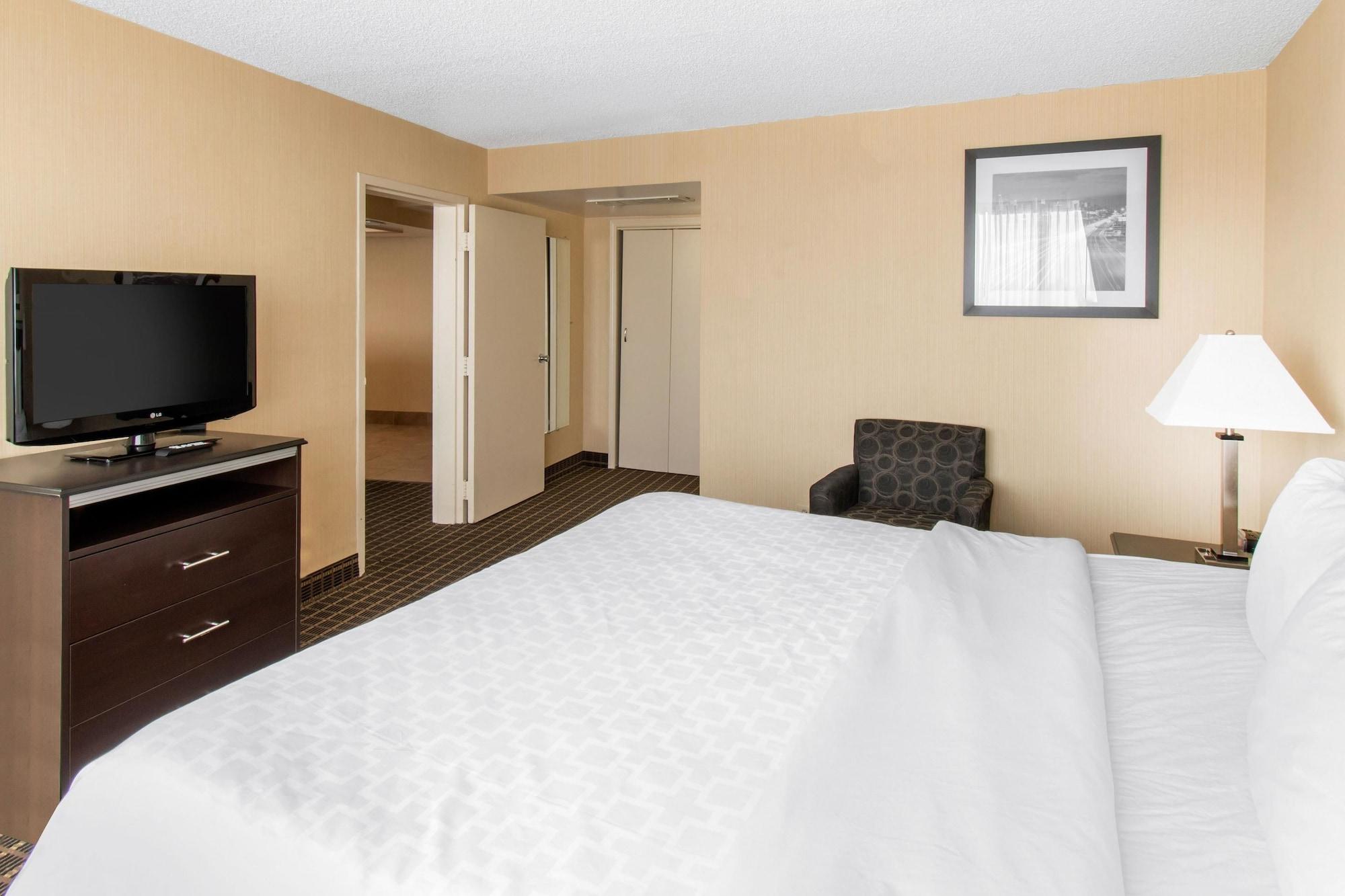 Clarion Hotel Denver Central Exterior photo