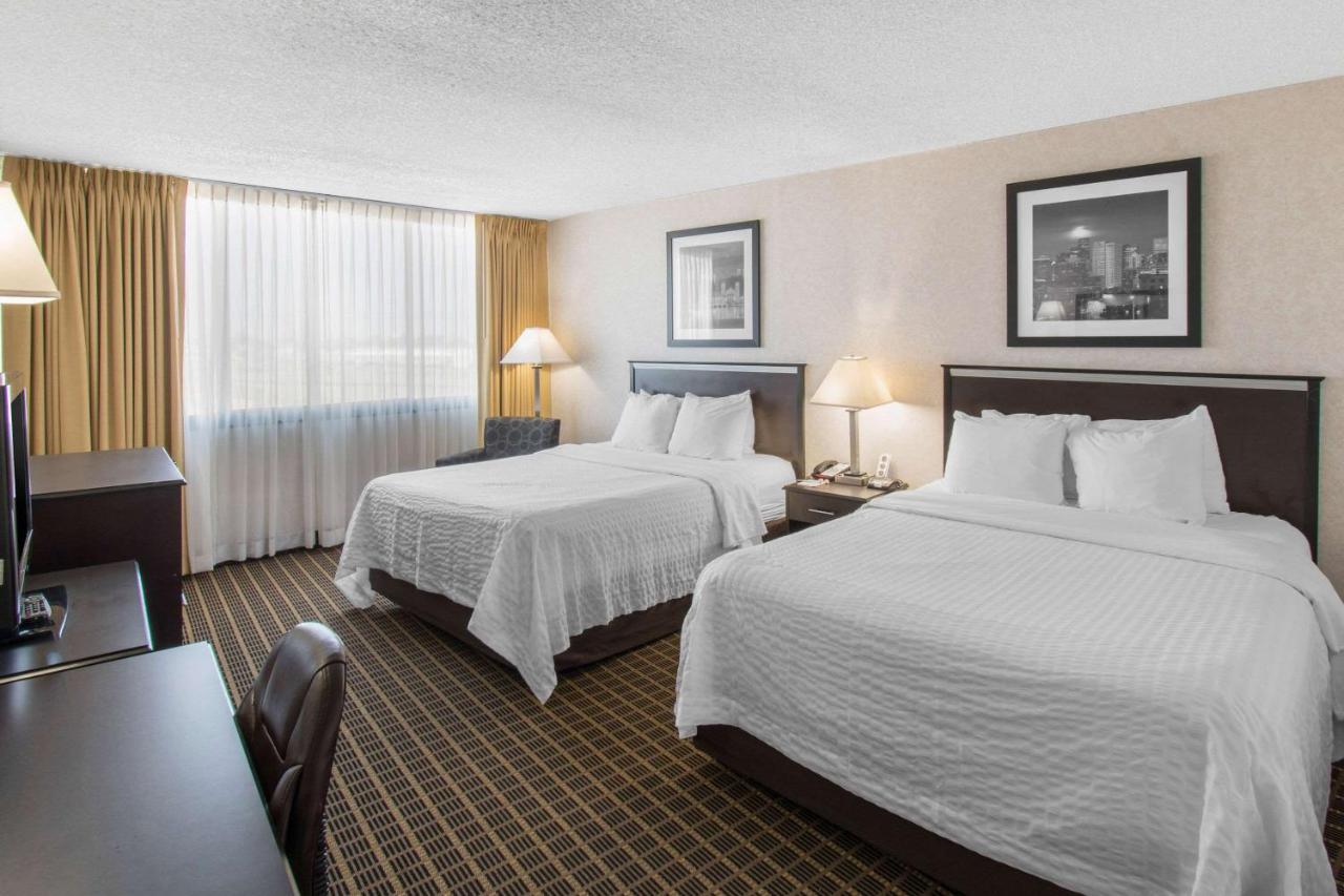 Clarion Hotel Denver Central Exterior photo