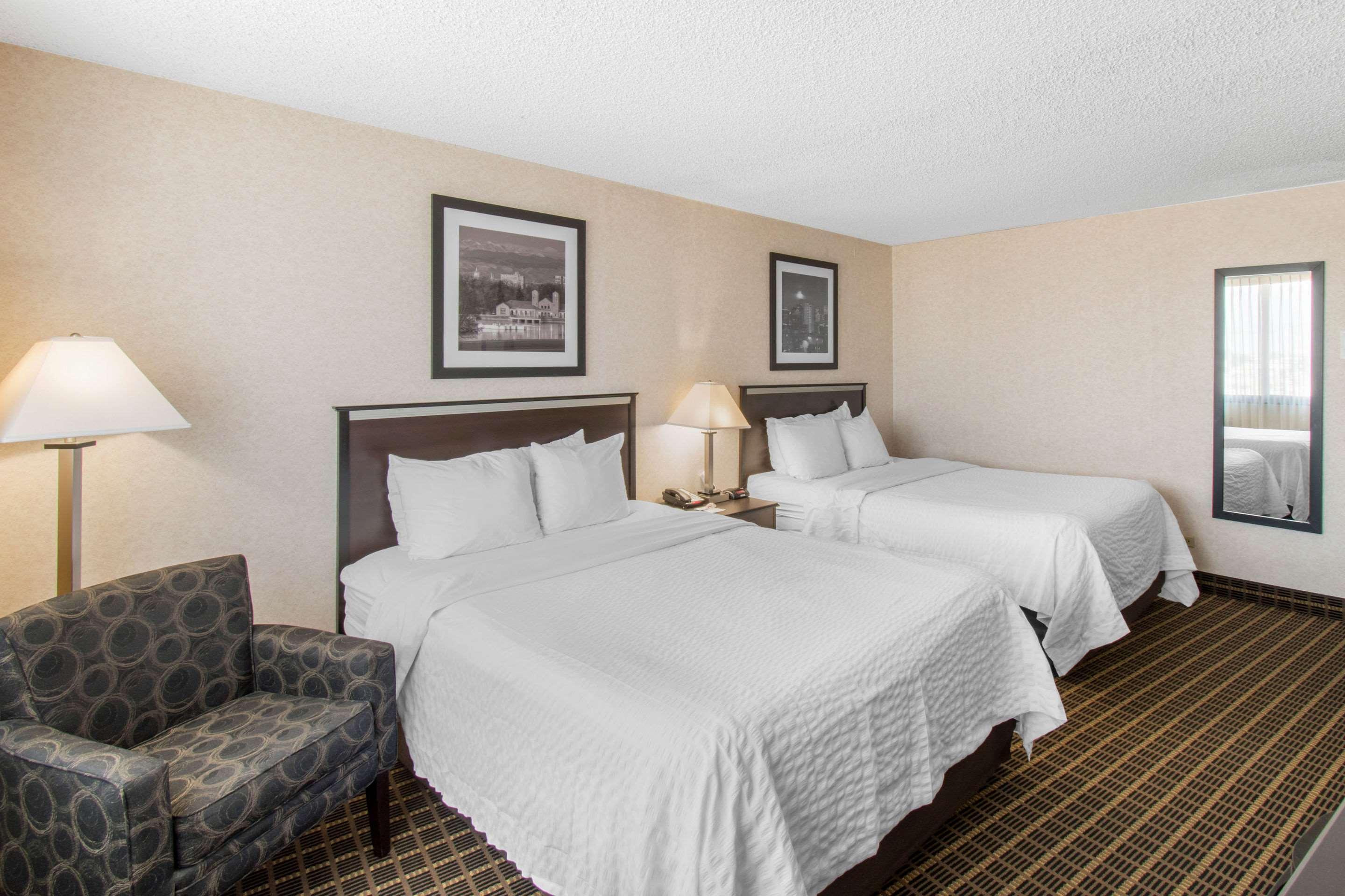 Clarion Hotel Denver Central Exterior photo