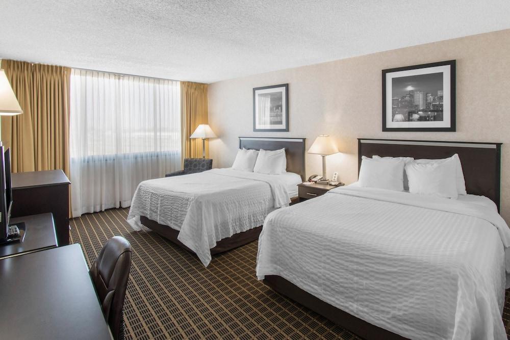 Clarion Hotel Denver Central Exterior photo